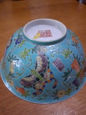 ANTICA CIOTOLA CINESE IN PORCELLANA TIPICA "FAMILLE ROSE" CON SMALTO TURCHESE