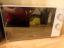 Scoville 20L 700W White Countertop Microwave, Defrost Timer Turntable, 5 Prog