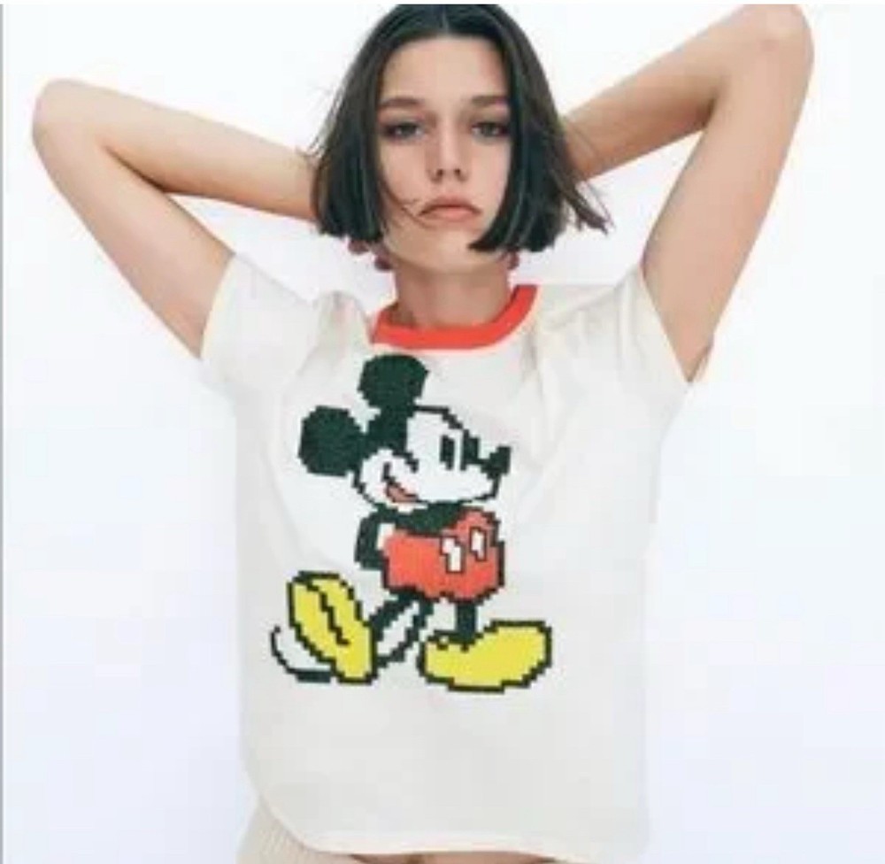 Zara Mickey Mouse Women's Graphic Short Sleeve Crew Neck Tee Size L