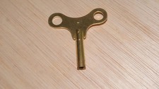 BRASS WING KEY SIZE 7 KEY  4.00  MM  NEW MANTEL / WALL CLOCK  PARTS