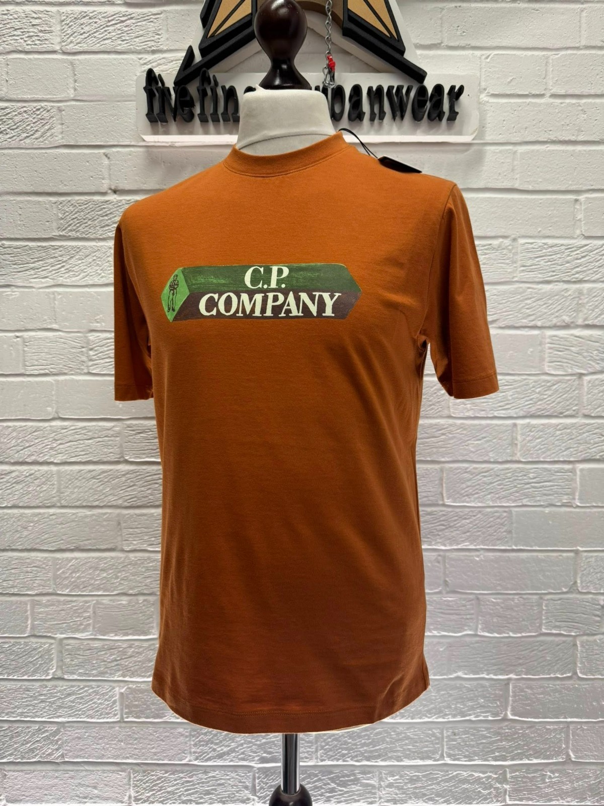 BNWT  CP COMPANY 166A 30/1 Jersey T-shirt in orange  - Large      / P2P 21.5” thumbnail 3