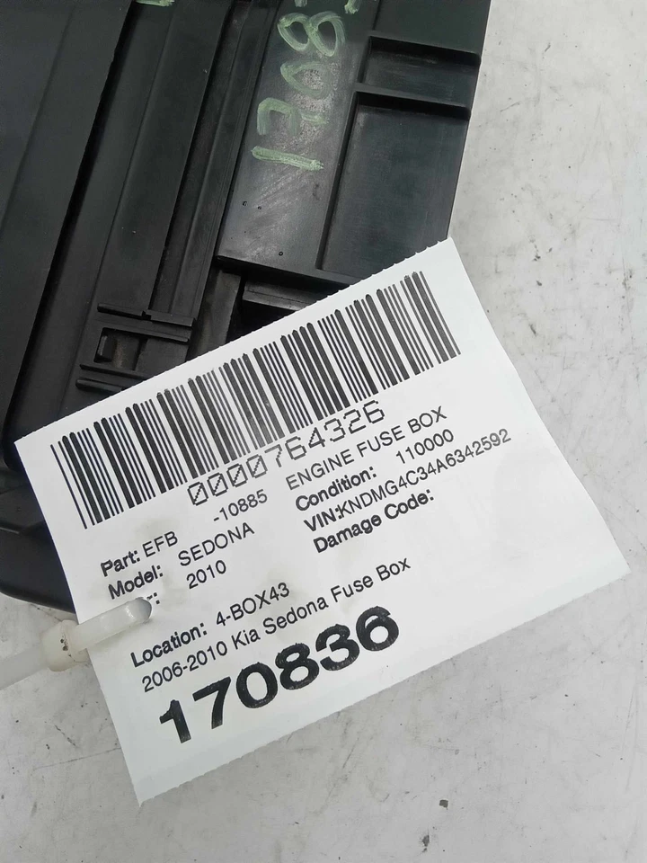 Módulo de conexión de caja de fusibles Kia Sedona 2006-2010 usado OEM 91950-4D040 Foto 2 de 4