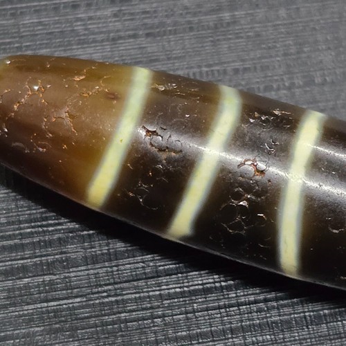 AA Very Unique Stripes Pattern Old Himalayan Indo Tibetan Dzi Agate Bead - Picture 3 of 12