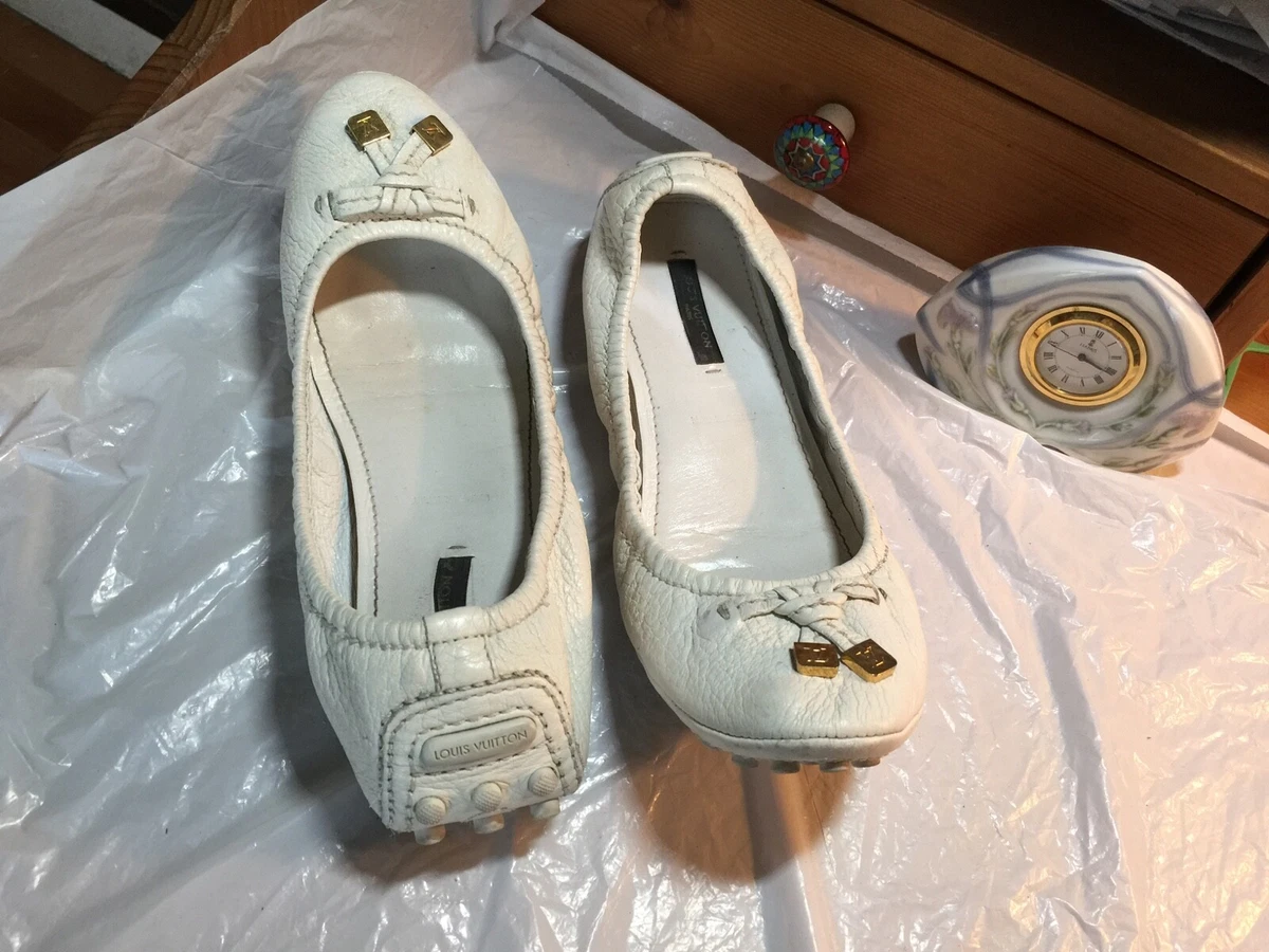 LOUIS VUITTON WHITE $1300 LOAFERS MOCCASINS SHOES FLATS 37.5 US