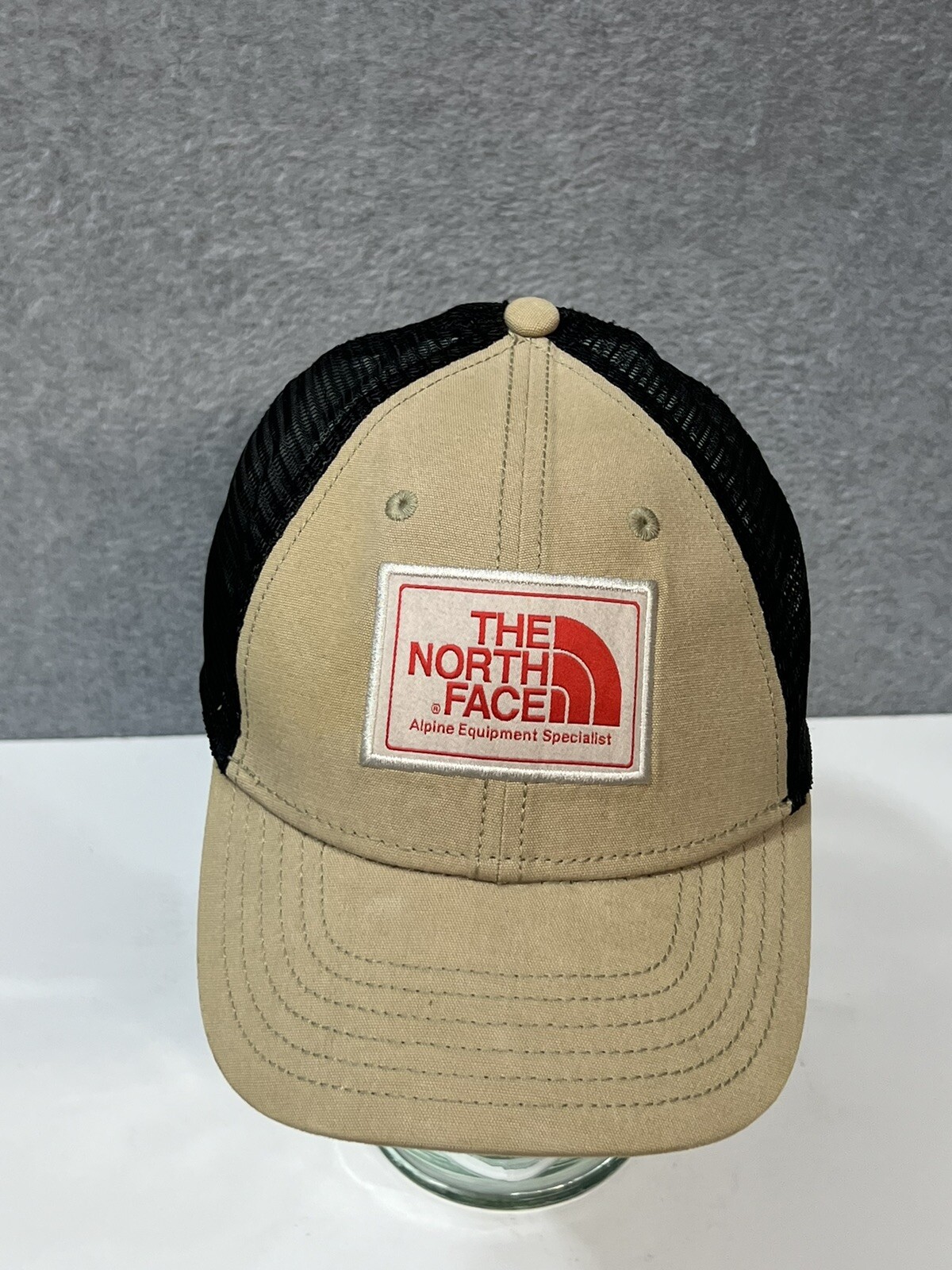 The North Face Mesh Patch EXPLORE USA Mountain Tr… - image 2