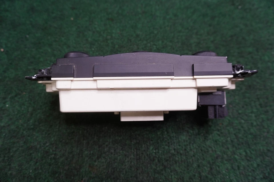 Jeep Liberty 2002 03 04 05 06 07 control de aire acondicionado P55037533AD OEM Foto 3 de 4