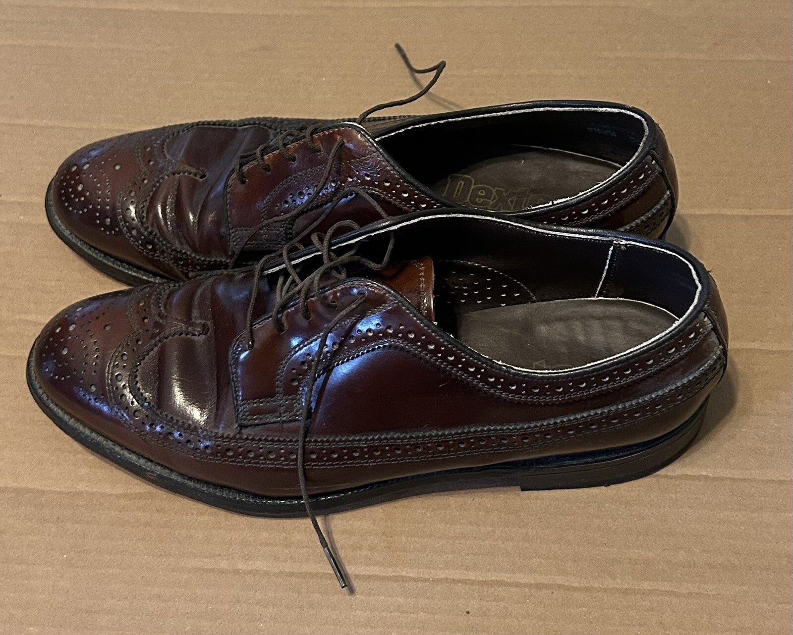 SAOLA Scarpe eleganti vintage Dexter uomo Wingtip Oxford marrone cognac in pelle taglia 9 5 WW