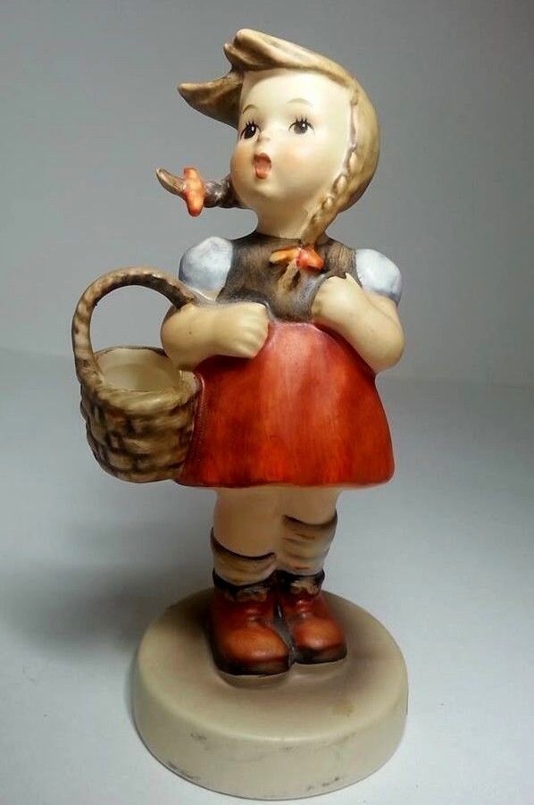 VINTAGE HUMMEL GOEBEL W.GERMANY V BEE MARK VINTAGE HUMMEL GOEBEL W.GERMANY V BEE MARK