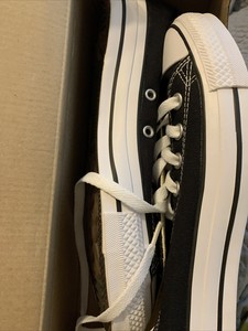 canvas chucks