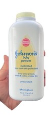 Johnson's Baby Powder Medicated Zinc Oxide 15 Oz Cornstarch Sealed 2011 Rare NEW