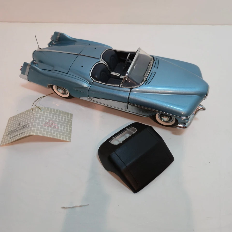 1951 Buick LaSabre Show Car Convertible 1:24 scale Diecast from Franklin Mint - Image 3 of 4