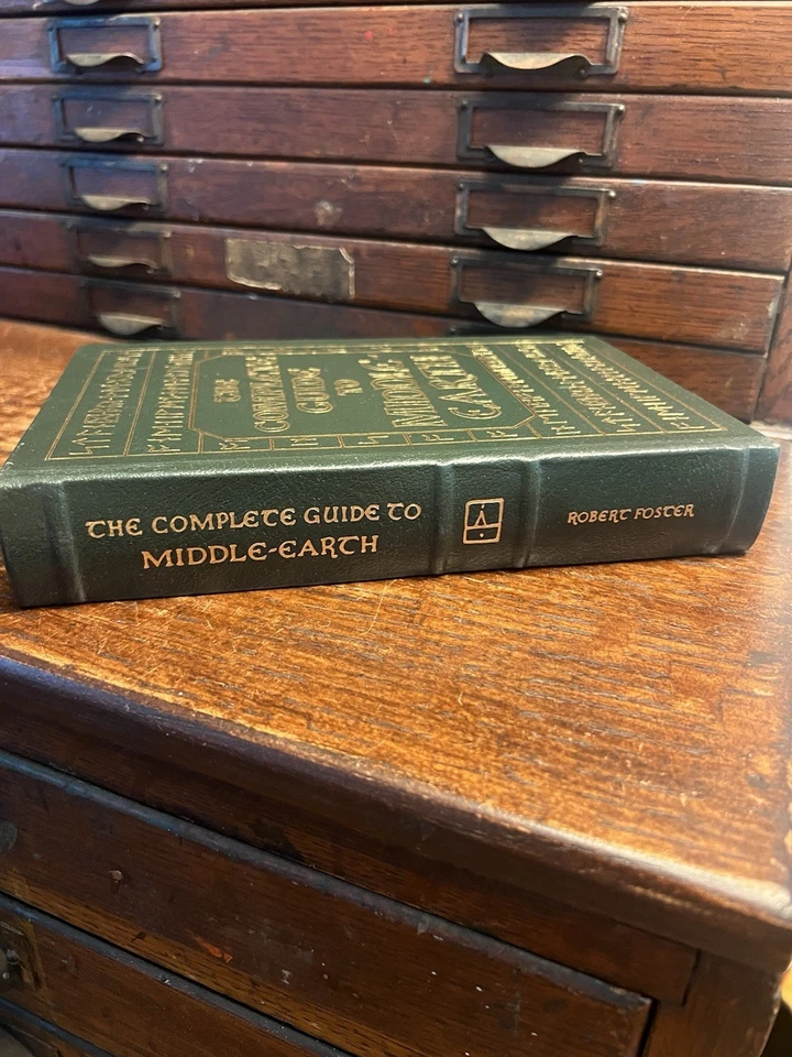 Полное руководство по Средиземью - J.R.R. Tolkien - Easton Press непрочитанная кожа - Изображение 2 из 4