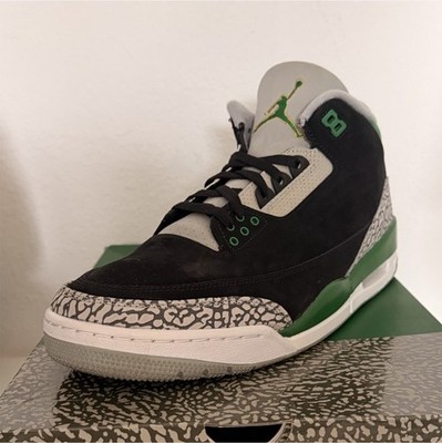 Jordan Air Jordan 3 Retro Pine Green Black Mid Top Sneakers CT8532-030