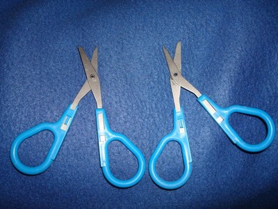 2-Pcs Unique Embroidery Craft Scissors with One Hook Blade -Sewing Thread Cutter