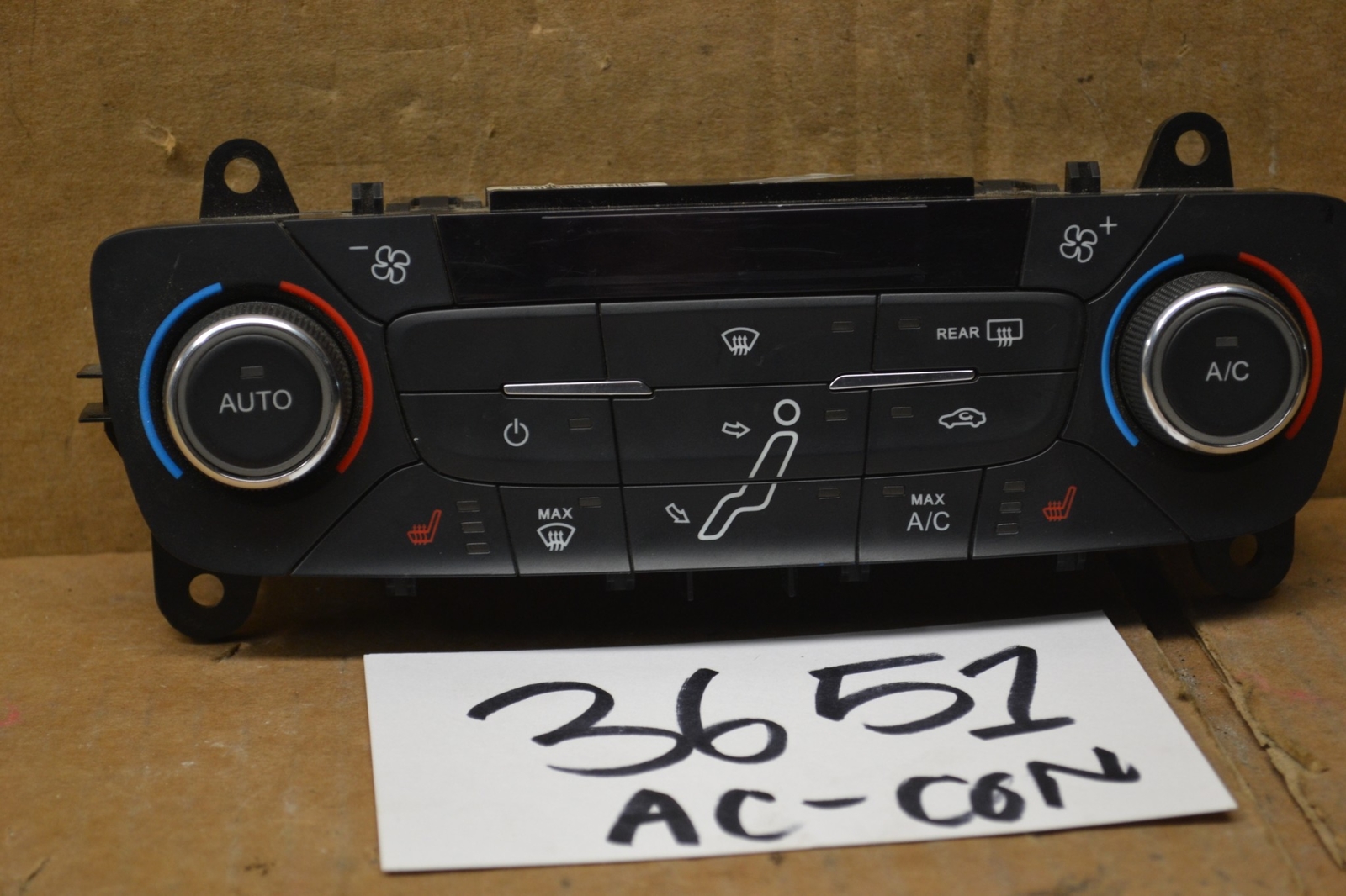 2016 Ford Focus Used AC and Heater Control Stock #3651-AC