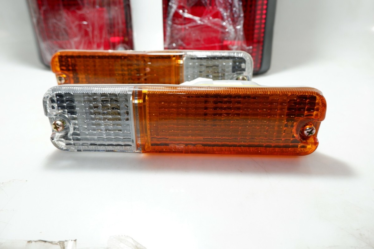 DAIHATSU ROCKY FEROZA BLIZZARD Taillight Lamp RH/LH + Front Turn