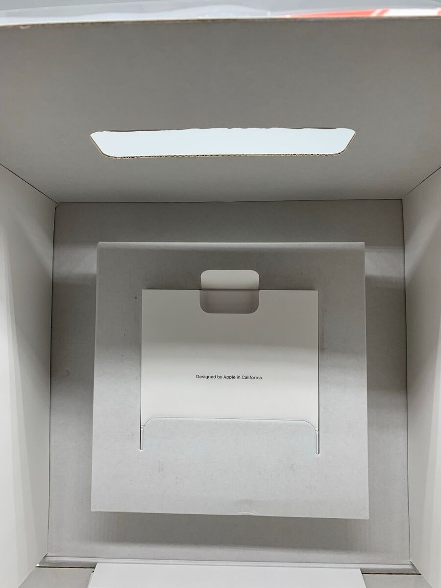 Apple Mac Studio (512GB SSD, M1 Max, 32GB) Packaging Box Apple Mac Studio (512GB SSD, M1 Max, 32GB) Packaging Box