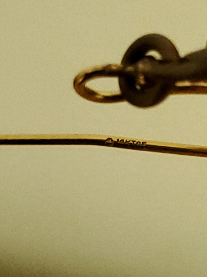 Pendientes pavé de cristal de 14kt marcados de Lulu Frost/precio de venta sugerido por el fabricante: 220 USD Foto 4 de 4