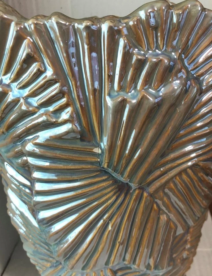 Jarrón decorativo pequeño Zuo Pearl Palm 12" H Foto 3 de 3