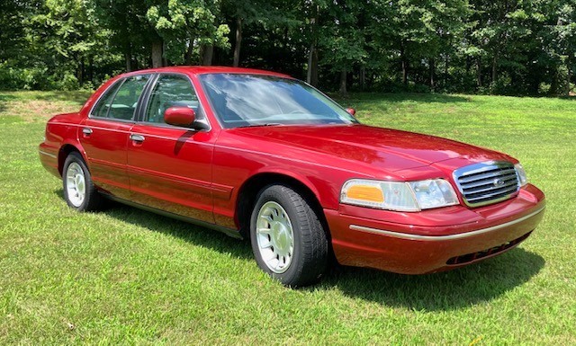 1998 Ford Crown Victoria for sale in Mc Alisterville Pennsylvania