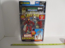 ToyBiz Marvel Legends Ant Man Giant Man Series BAF 2006 NIP