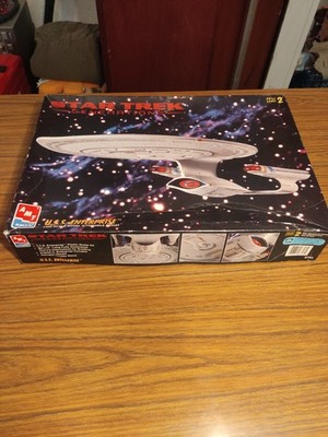 Star Trek U.S.S Enterprise - D Modellbausatz AMT Ertl 8793 OVP