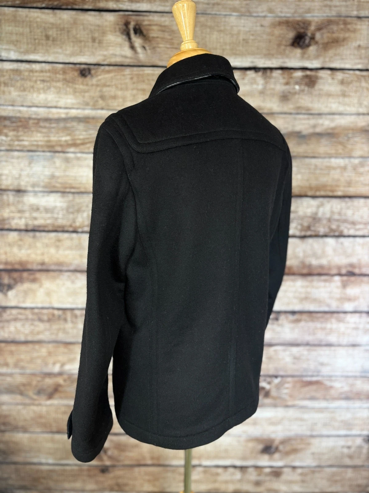 Burberry Wool Cashmere Duffle Coat Size 44 (54 EU) - product detail image 3