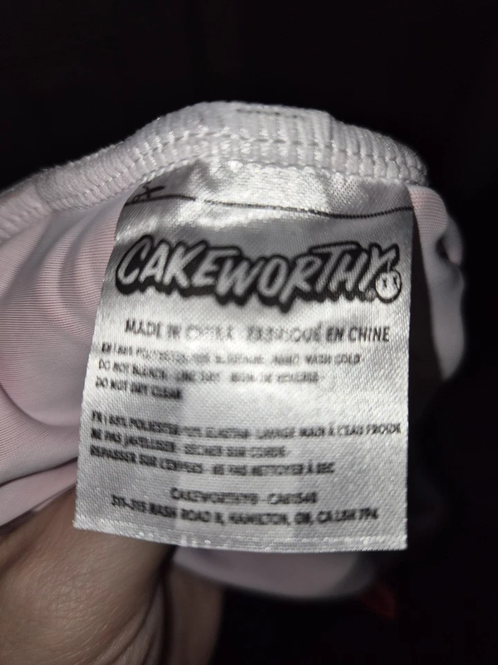 Nuevo con etiquetas Traje de baño Cakeworthy Jaws 50 aniversario Amity Island talla 3x $44,95 venta al por menor Foto 4 de 4