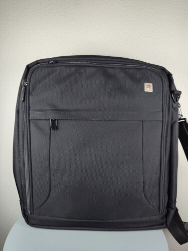 Victorinox Swiss Army Messenger Laptop Travel Pack Med Black Nylon Business Bag - Picture 2 of 19