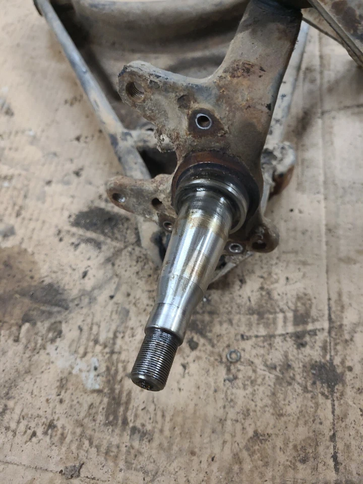 梅赛德斯-奔驰下部,上部控制臂左前组件 W114 W115 220 D/8 — 第 2/4 张图片