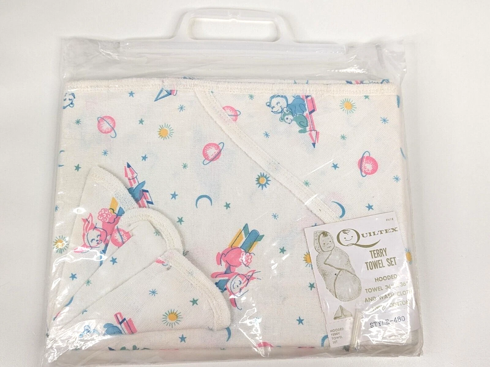 Vintage Quiltex Baby Hooded Terry Towel and Wash Cloth Set Rockets Bunny Bears
Opens in a new window
