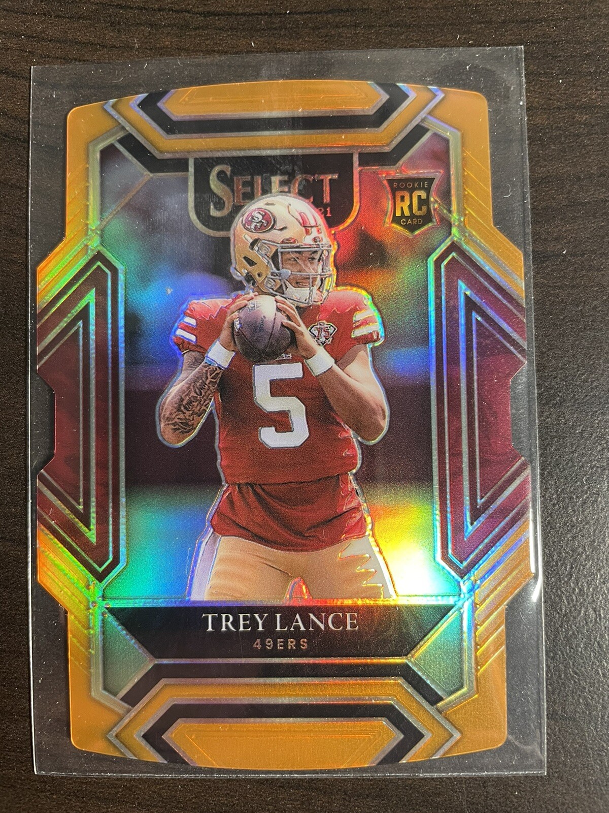 2021 Panini Select - Trey Lance Die-Cut ORANGE Prizm RCÂ CLUB LEVEL /249