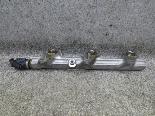 Einspritzleiste rechts 0261555026 R 221Tk Mercedes W219 CLS 350 CGI 08.1709.178