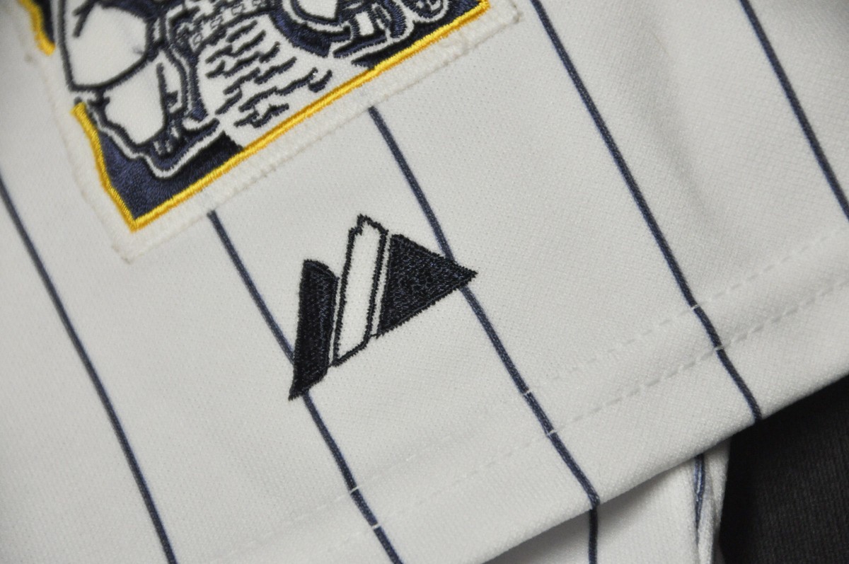 ウェア Majestic MINNESOTA #48 TORI I HUNTER Vintage Majestic Minnesota Twins Baseball Jersey Tori Hunter