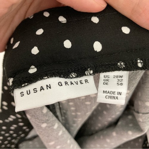 Susan Graver Black White Polka Dot Stretch Pull-on Bermuda Shorts size 28W - Picture 2 of 9