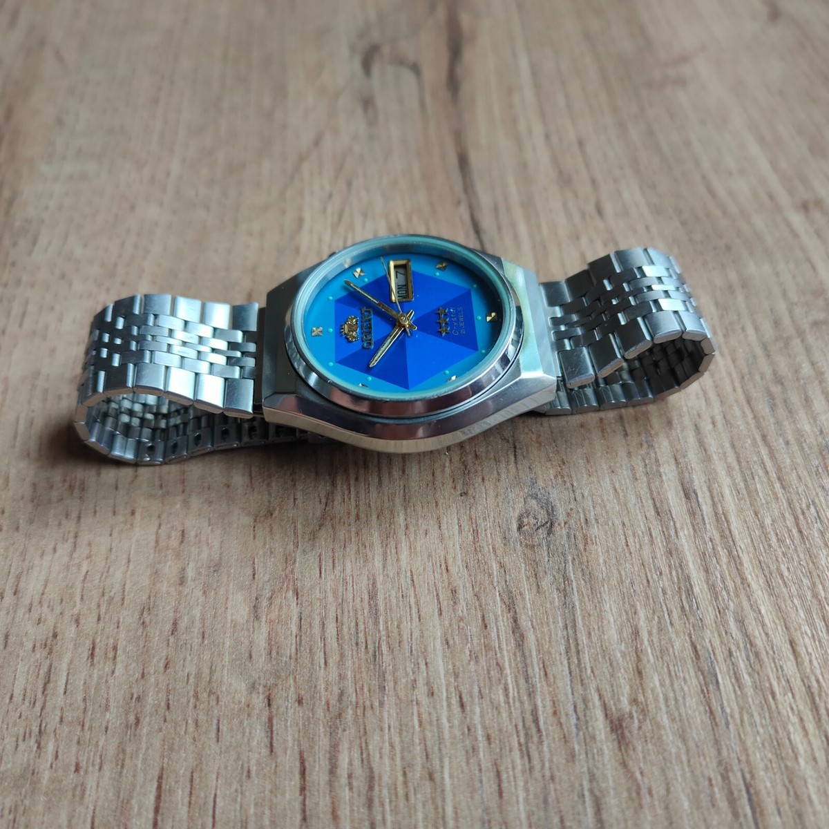 Vintage Orient Crystal blue watch Japan Automatic watch Day
