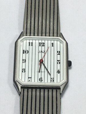 Maty Date Quartz Montre Bracelet Ancienne Vintage P1692