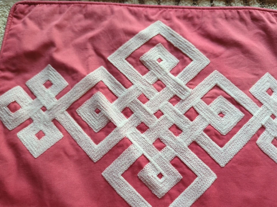 Pottery Barn Kids Dormitorio *Par" Almohadas 16x12 Rosa Geométricas. Foto 2 de 4