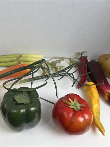 Vintage Lot 30+ Artificial Vegetables Fake Realistic Plastic garlic eggplant Etc - Picture 3 of 8
