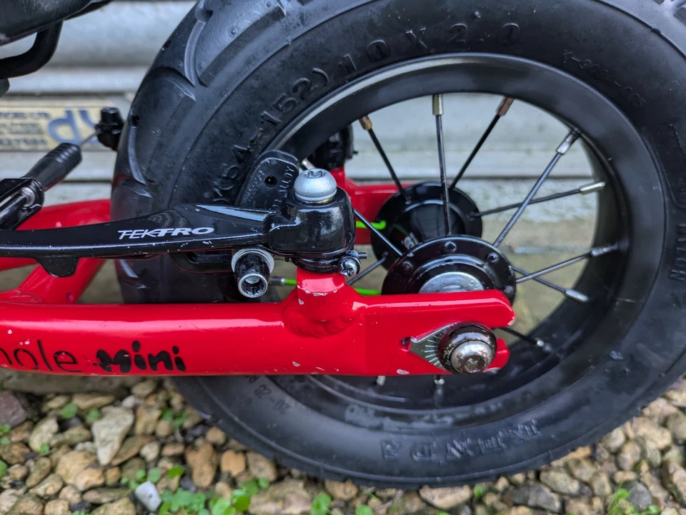 Frog Tadpole Mini Balance Bike, Red. Adjustable seat, V-brake, and bell. - Image 4 of 4