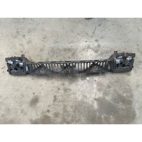 BMW 6 F12 F13 2012 Stoßstange hinten Mitte Halterung 7223161 ADB10873