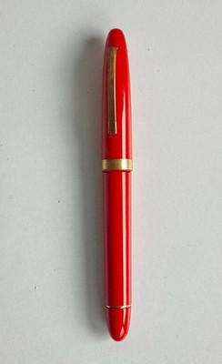 Omas Artaxan Malesci 90s Red Resin Fountain Pen