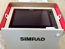 SIMRAD NSS16 Evo3 Chartplotter
