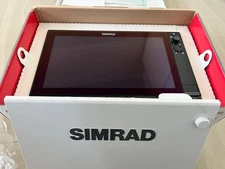 Chartplotter SIMRAD NSS16 Evo3