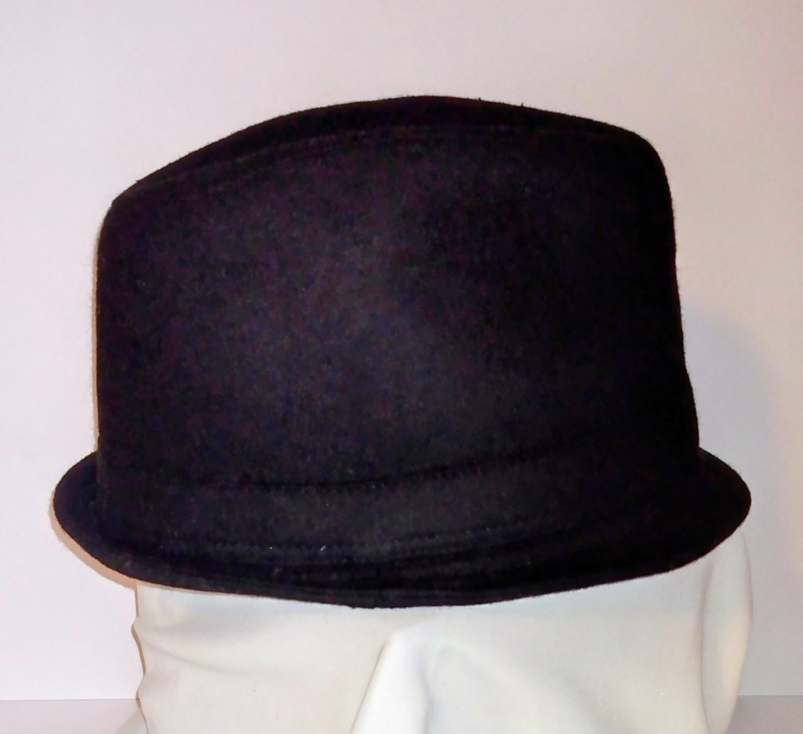 AUGUST Black Solid Pattern Fedora Hat for Men Pai… - image 4