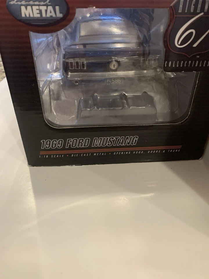 1969 Ford Mustang Boss 302 Highway 61 1:18 - Image 3 of 4