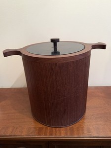 Vintage Lg Skjode Skjern Danmark Ice bucket, 1960’s, Wenge Wood, Insulated, Rare