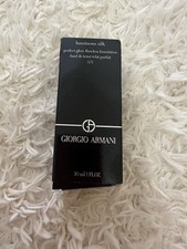 Image of Armani Beauty Luminous Silk Foundation 30ml Shade 5.75