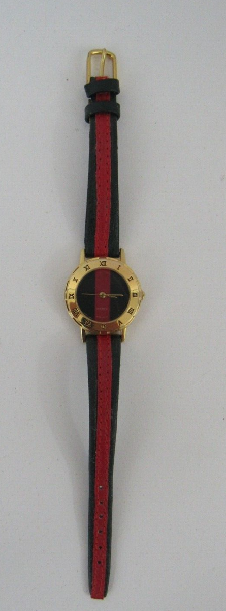 Vintage Gucci 3000L 18k Gold Plated Woman display picture 2