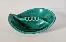 Vintage Arnel's Ceramic Green MCM Free Form Ashtray 6 1/2" x 5 1/2"